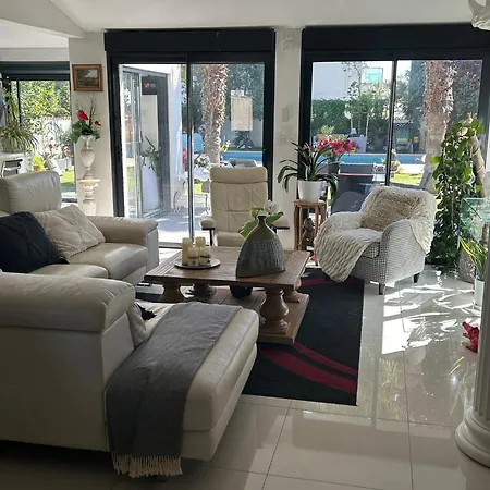 Location Piscine Jardin Villa La Grande-Motte
